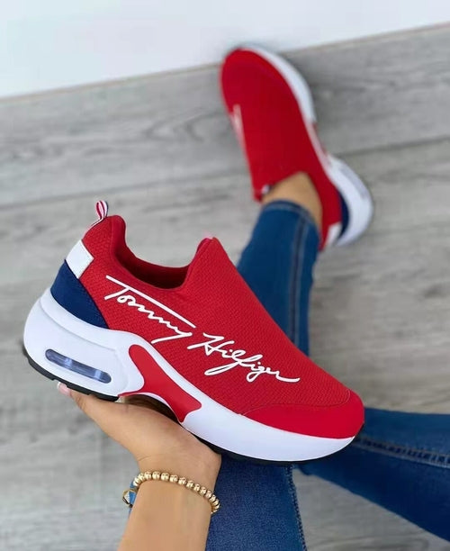 Tommy Hilfiger Ladies Walking Sneakers