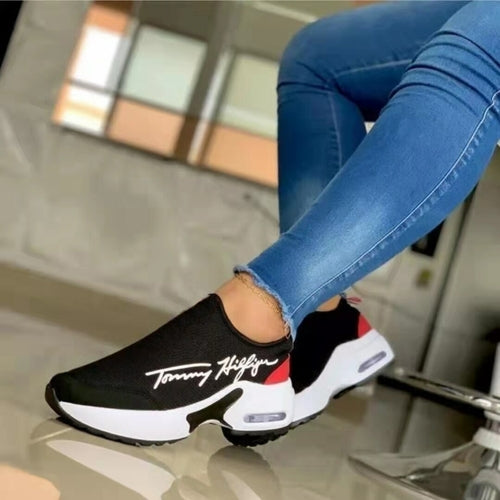 Tommy Hilfiger Ladies Walking Sneakers