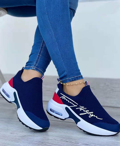 Tommy Hilfiger Ladies Walking Sneakers